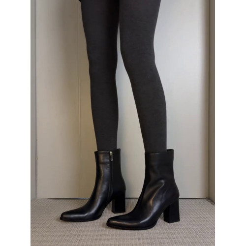 牛皮版~極簡風尖頭短筒馬丁靴女粗跟不累腳真皮黑色菸筒靴通勤靴