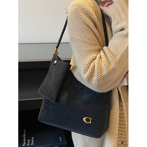 簡約質感通勤小包包女2026新款百搭ins單肩包春夏復古腋下水桶包