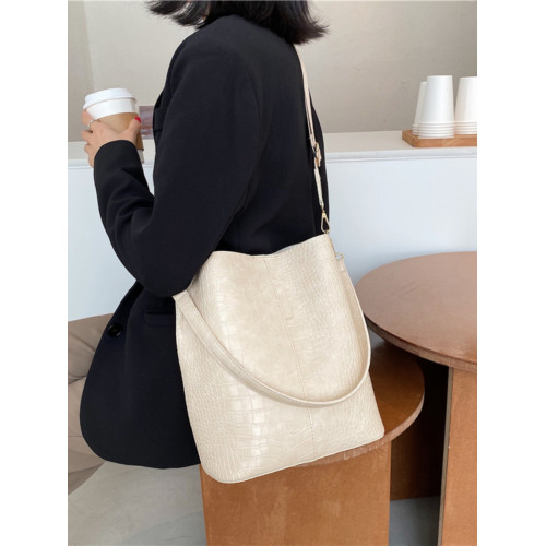 時尚水桶包洋氣單肩包包2023新款潮ins氣質腋下包休閒包日韓簡約