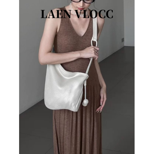 慵懶風大象紋泡泡羊皮牛角包2025夏季新款通勤hobo托特單肩斜後後背包