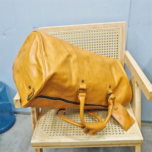 頭層牛皮復古休閒真皮行李袋單肩斜背男包大容量手提袋旅行包大包 頭層牛皮復古休閒真皮行李袋單肩斜背男包大容量手提袋旅行包大包