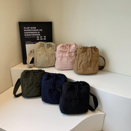 韓國chic小布包女斜背抽帶水桶包 日韓系文藝休閒百搭斜背小包