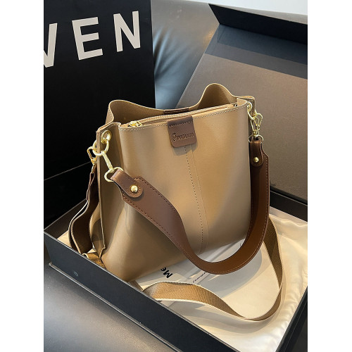 百搭ins高級感大包包女2024新款韓版洋氣單肩水桶包爆款斜後後背包潮