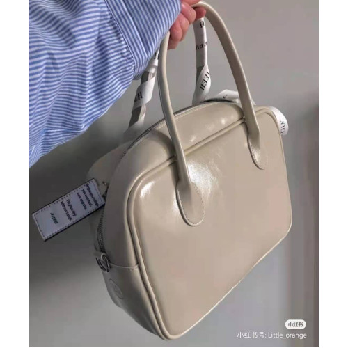 nieeh手提包jennie同款單肩皮質小衆洋氣原創單肩斜後後背包