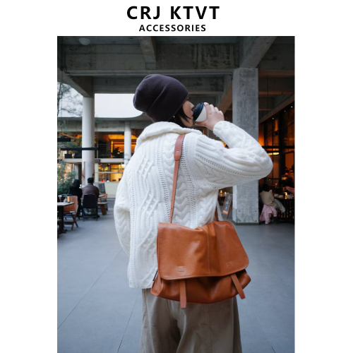 CRJKTVT 宋佳同款植鞣羊皮信使漫郵包松弛大容量通勤休閒郵差包女