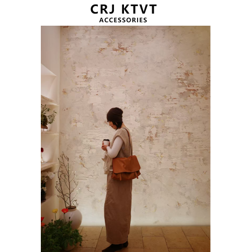 CRJKTVT 宋佳同款植鞣羊皮信使漫郵包松弛大容量通勤休閒郵差包女