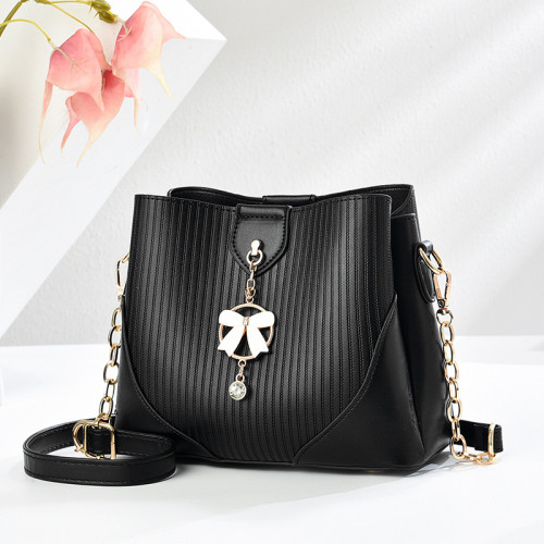 水桶包包女式2025新款夏季百搭單肩斜後後背包小衆設計菜籃子手提女包