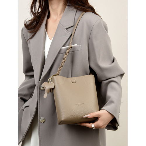 真皮迷你款水桶包2026新款高級時尚超火小包包牛皮韓版單肩斜後後背包 真皮迷你款水桶包2026新款高級時尚超火小包包牛皮韓版單肩斜後後背包