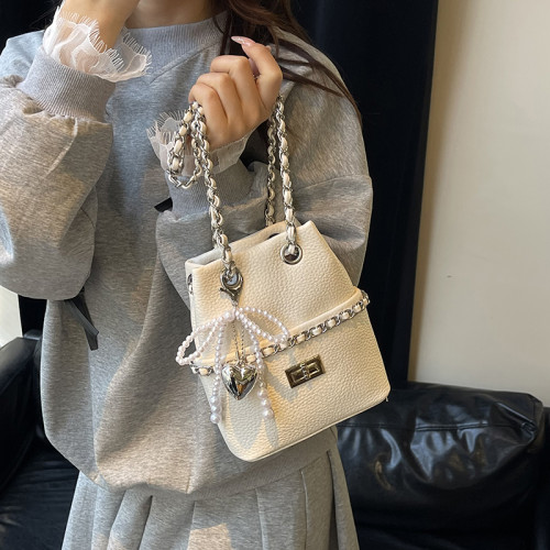 菱格綉線超火小包包女2025新款百搭鏈條斜後後背包夏天爆款精緻水桶包