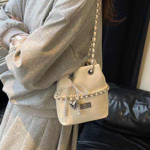 菱格綉線超火小包包女2025新款百搭鏈條斜後後背包夏天爆款精緻水桶包