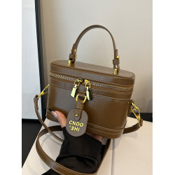 小衆時尚手拎水桶包女2025秋冬新款復古百搭單肩包高級感休閒女包