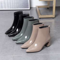 漆皮粗跟短靴女2025新款春秋冬加絨高跟真皮鞋亮皮尖頭單靴子歐美