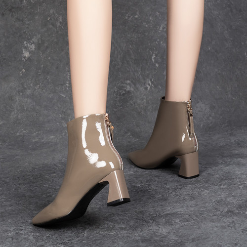 漆皮粗跟短靴女2025新款春秋冬加絨高跟真皮鞋亮皮尖頭單靴子歐美