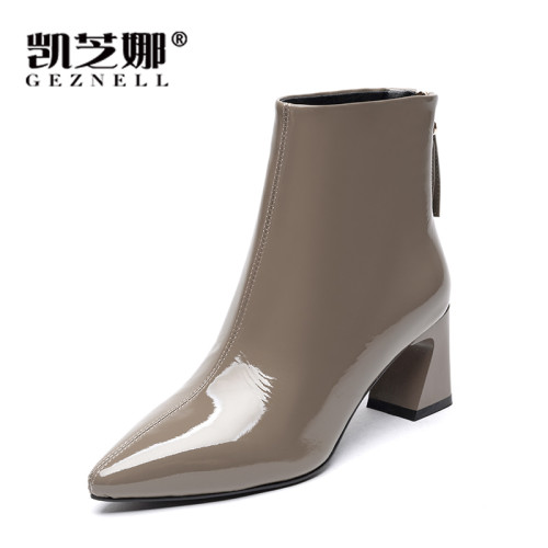 漆皮粗跟短靴女2025新款春秋冬加絨高跟真皮鞋亮皮尖頭單靴子歐美