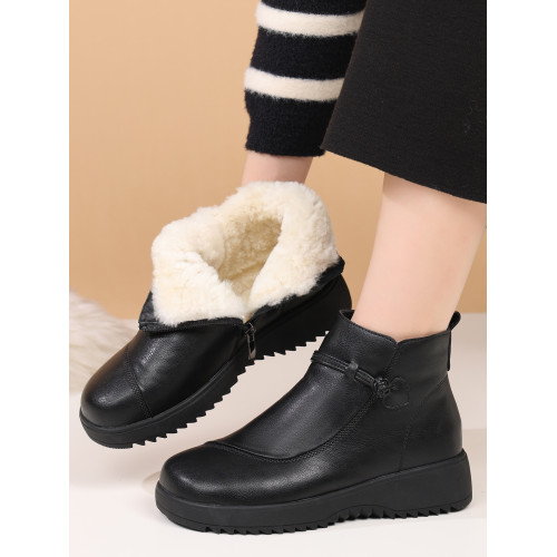 真皮羊毛老人棉鞋女冬加絨雪地靴中老年短靴奶奶保暖防滑媽媽鞋