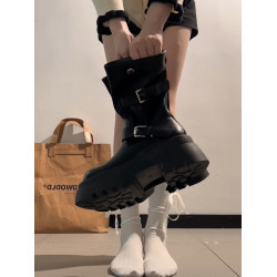 黑色復古英倫風粗跟厚底馬丁靴女款2025新款秋季增高顯瘦騎士短靴