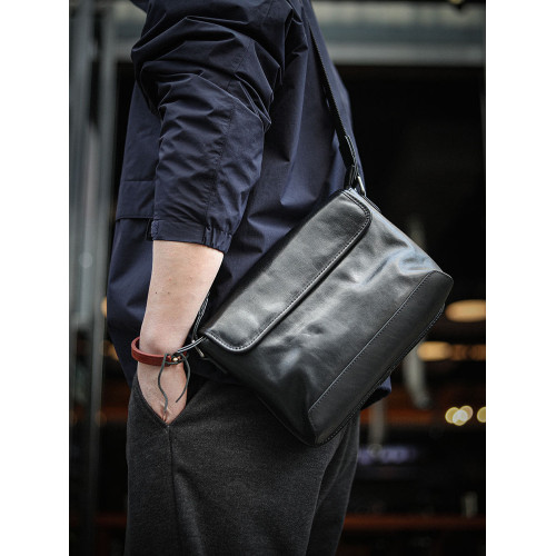 2025新款原創真皮男士單肩斜後後背包牛皮簡約通勤休閒男包高級感後後背包 2025新款原創真皮男士單肩斜後後背包牛皮簡約通勤休閒男包高級感後後背包