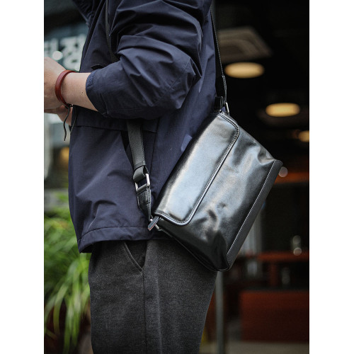 2025新款原創真皮男士單肩斜後後背包牛皮簡約通勤休閒男包高級感後後背包 2025新款原創真皮男士單肩斜後後背包牛皮簡約通勤休閒男包高級感後後背包