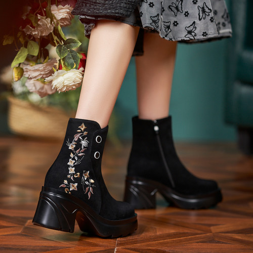 民族風手工短靴秋冬圓頭松糕底厚底女靴復古風軟底馬丁靴短筒綉花 民族風手工短靴秋冬圓頭松糕底厚底女靴復古風軟底馬丁靴短筒綉花