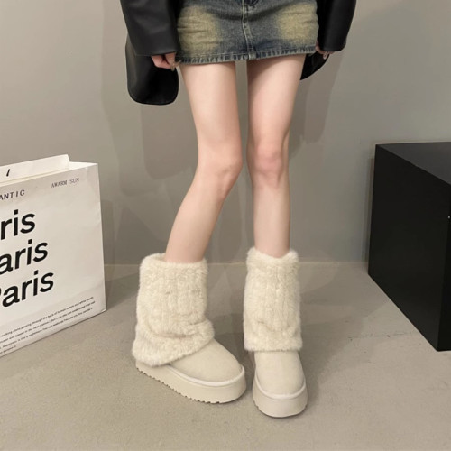 大碼雪地靴41到43女鞋胖腳寬毛毛棉鞋厚底女款新款冬季中筒短靴女 大碼雪地靴41到43女鞋胖腳寬毛毛棉鞋厚底女款新款冬季中筒短靴女