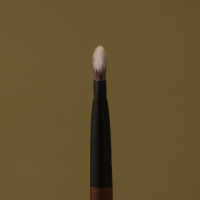 妮可推薦仙寶蘭J226斜角坡形法令紋遮瑕刷遮淚溝黑眼圈痘印扁頭