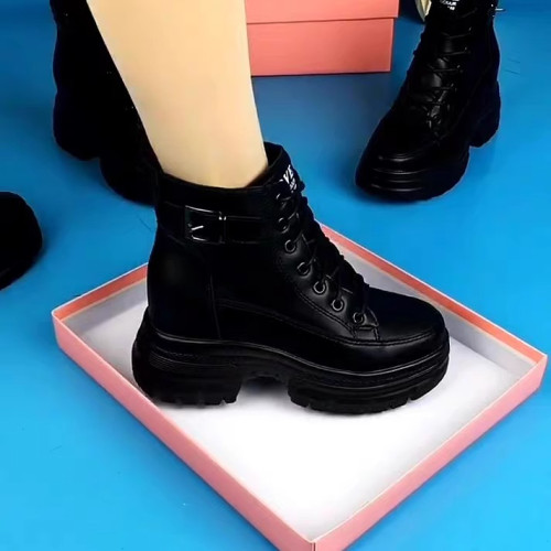 內增高厚底防滑馬丁靴女冬季小個子百搭雪地靴子加絨保暖真皮短靴