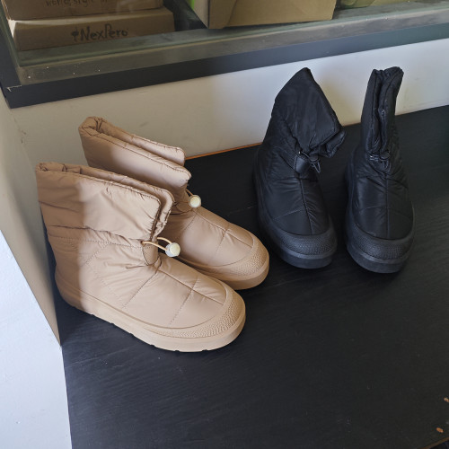 2025年冬季新款雪地靴女加絨保暖防滑防水防滑短靴棉鞋休閒百搭