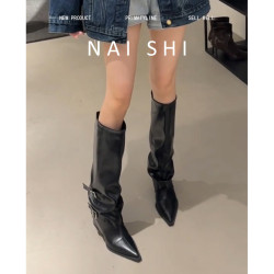 羊皮版！尖頭粗跟褲琯靴女設計感皮帶釦高筒騎士靴不過膝牛仔長靴