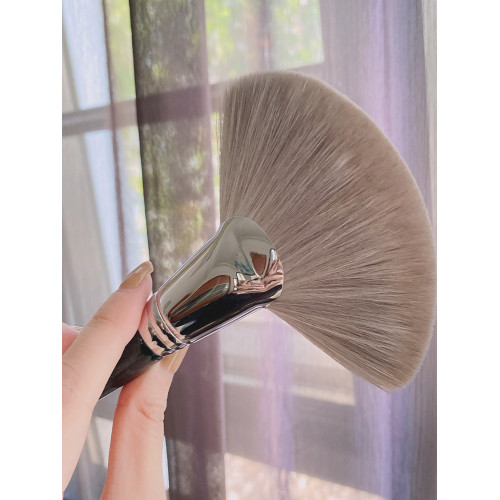 巨軟大號扇形餘粉刷超軟蜜粉定妝散粉刷腮紅高光乾粉刷傘型化妝刷