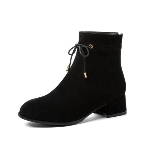 甜美蝴蝶結後拉鍊粗中跟靴子矮跟短靴大碼43 44 45 46 47 48碼鞋