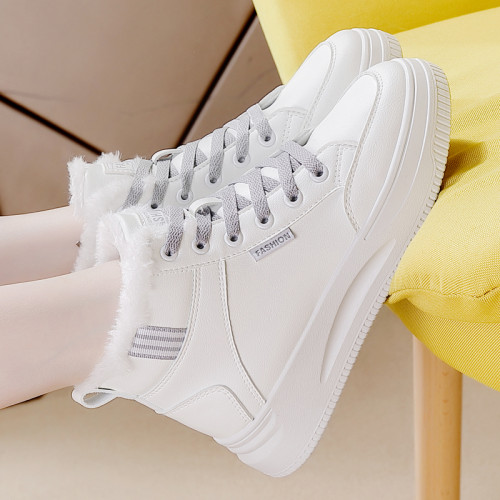 真皮高幫加絨小白鞋女2026冬季新款百搭防滑松糕厚底加絨保暖皮面