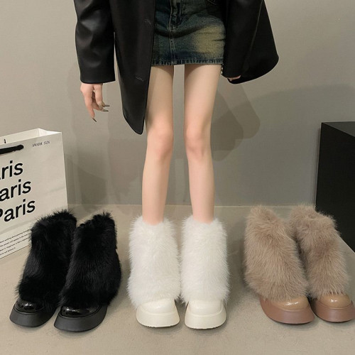 毛毛鞋女短靴加絨白色雪地靴2025春季新款厚底馬丁靴網紅洋氣靴子