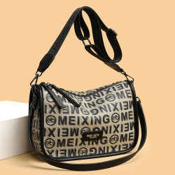 今年流行洋氣女包2026新款網紅真皮腰包時尚寬帶軟塌單肩斜後後背包小