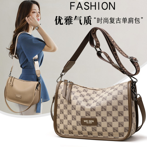 今年流行洋氣女包2026新款網紅真皮腰包時尚寬帶軟塌單肩斜後後背包小