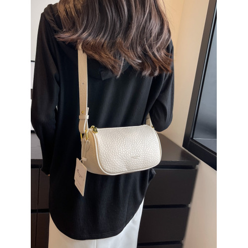 今年流行爆款小包包新款2025小衆簡約腋下包馬鞍包百搭單肩斜後後背包