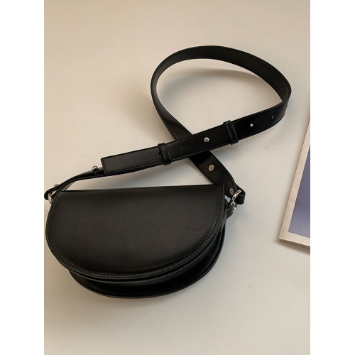 春夏新款黑色高級感包包女式半圓馬鞍包小衆百搭質感單肩斜後後背包女