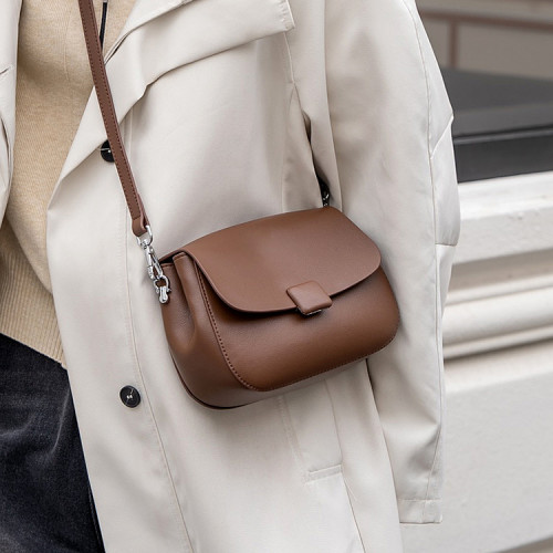 真皮小包包女式2026春夏新款時尚高級感斜後後背包小衆牛皮單肩小方包