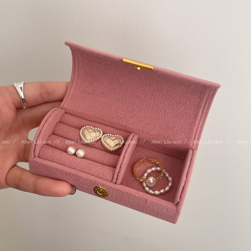 防氧化小巧可攜式首飾盒2023新款高檔輕奢網紅高級感珠寶飾品收納盒