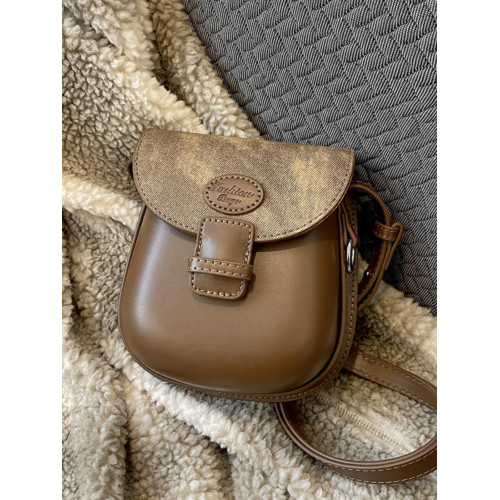 復古通勤馬鞍小包包女2026新款秋季流行斜背豆豆包磨砂迷你手機包