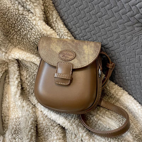 復古通勤馬鞍小包包女2025新款春夏流行斜背豆豆包磨砂迷你手機包