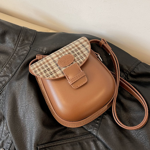 復古通勤馬鞍小包包女2025新款春夏流行斜背豆豆包磨砂迷你手機包