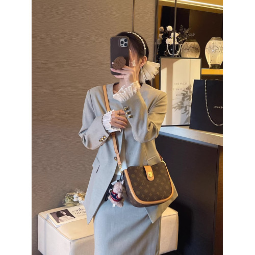 法國復古老花半圓馬鞍包女2026春新款高級感真皮老花腋下包斜後後背包