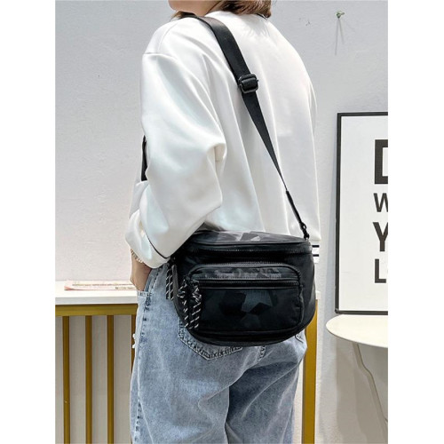 香港風休閒馬鞍包大容量胸包超輕尼龍布休閒立體方形單肩斜背