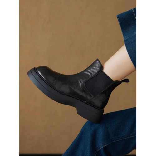 巨柔軟小羊皮厚底切爾西短靴女2026秋冬新款黑色英倫風圓頭馬丁靴