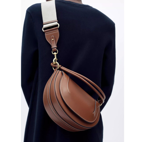 Z 家女包2026新款冬季撞色緝線飾手提包時尚單肩斜後後背包繙蓋硬質包