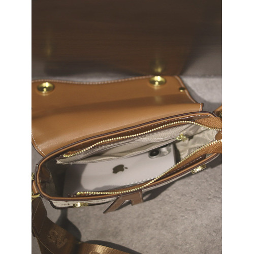 小衆設計原創小包包女士2026新款今年流行超火百搭女式斜背馬鞍包