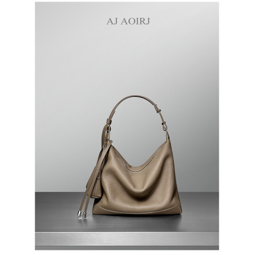 【AJ AOIRJ】小衆設計頭層牛皮單肩托特包休閒慵懶手提斜背水桶包
