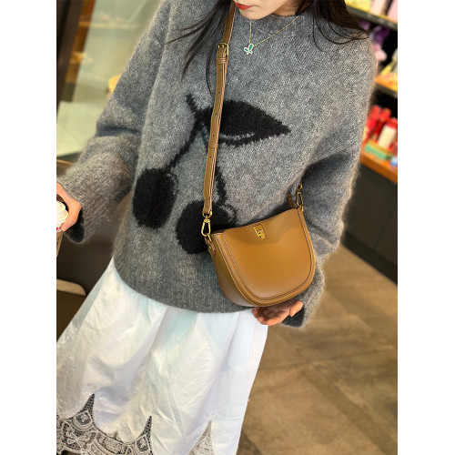 春季真皮小包包女2024新款時尚簡約洋氣單肩斜後後背包休閒百搭馬鞍包