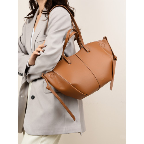 歐洲站設計師手拎包包女高級感翅膀包大容量托特包美式時髦腋下包