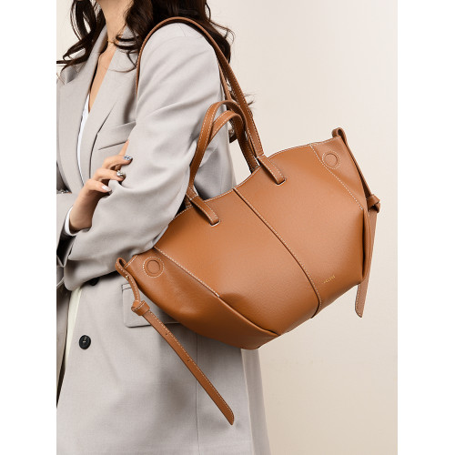 歐洲站設計師手拎包包女高級感翅膀包大容量托特包美式時髦腋下包